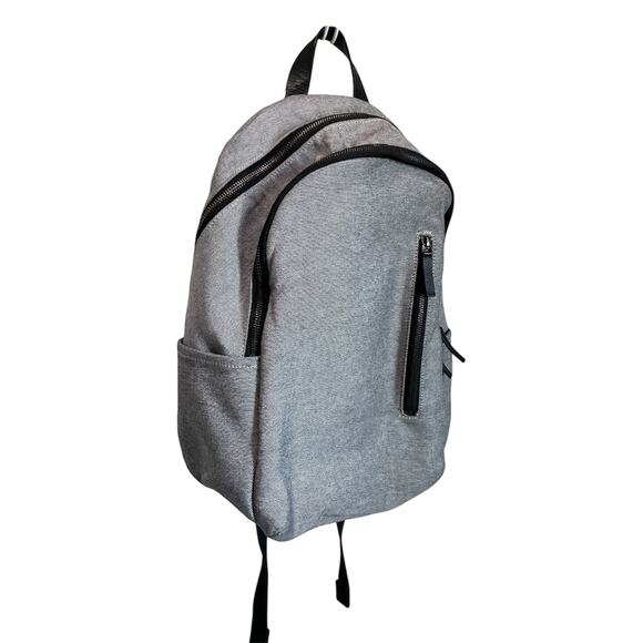 Everlane Modern Commuter Backpack Gray Denim Black Leather main image 4